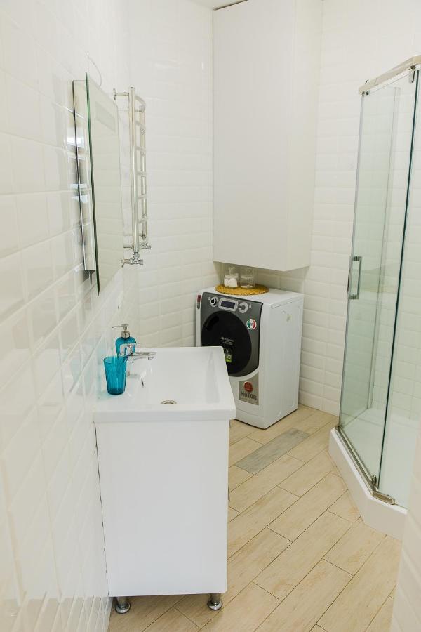 אירפין Skandi Apartment Near The Park מראה חיצוני תמונה